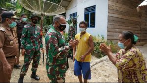 Tangis Haru Bu Esi, Saat Danrem dan Wabup Merangin Mendatangi Rumahnya