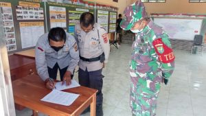 Pasiter Cek Kehadiran Anggota yang Tergabung Dalam Satgas TMMD 