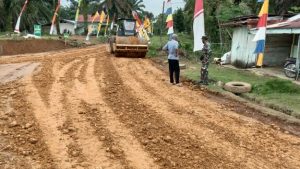 Satgas TMMD Kodim Sarko Kebut Pengerasan Jalan