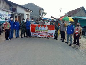 Babinsa dan Tim Satgas Covid 19 Pematanglumut Sosialisasikan PPKM Mikro