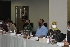 Kasiter Korem 042/Gapu Menghadiri Rapat Pleno Penghitungan PSU Pilgub Jambi