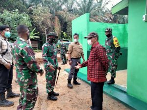 Tinjau Sasaran MCK, Kolonel Inf Wahyu : TMMD Kodim Sarko Harus Mengutamakan Kualitas