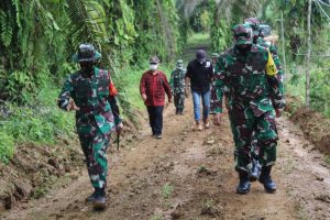 Tim Wasev Tinjau Langsung Peningkatan Jalan TMMD Desa Bukitberingin