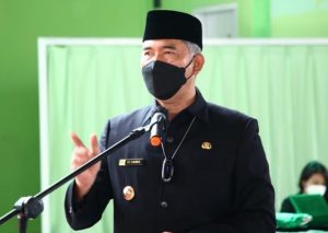 Fasha Tinjau Vaksinasi Massal untuk Sektor Layanan Publik