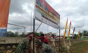 Pemasangan Spanduk TMMD Ke 111 Di Bukitberingin