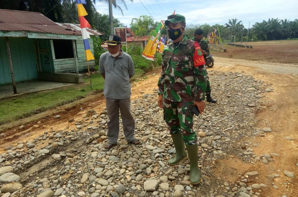 Sebagai Urat Nadi Perekonomian, Pembangunan Jalan Desa TMMD ...