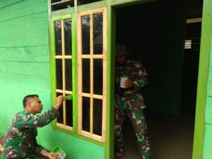 Rehab Rumah TMMD Milik Supriyanto Dalam Proses Pengecatan