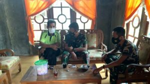 Sebelum Beraktivitas, Anggota Satgas Dengarkan Petuah Ortu Asuh