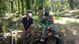 Tinjau Lokasi TMMD, Dansatgas Terlihat Akrab Dengan Warga