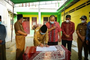 Al Haris Serahkan Hewan Kurban di Mesjid Al Falah Jambi