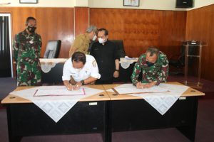 Aster Kasdam II/Swj Hadiri Acara Penandatanganan Kerjasama Optimasi Lahan Rawa dan Olah Tanah