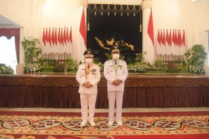 Selamat Datang di Istana Telanaipura, Al Haris dan Abdullah Sani