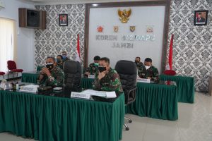 Danrem 042/Gapu Ikuti Rapat Penerapan PPKM Level IV di Kota Jambi Secara Virtual