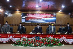 Bupati Tanjab Barat, Hadiri Rapat Paripurna dengan Agenda Dengarkan Pidato Kenegaraan