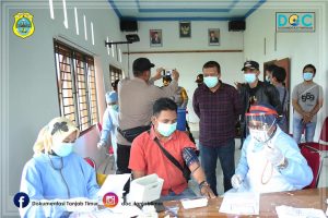 Bupati Tanjab Timur Tinjau Vaksin Covid-19 Di Desa Teluk Majelis