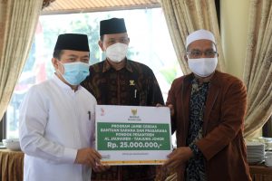 Al Haris Bantu Masyarakat Melalui Program Jambi Bersedekah