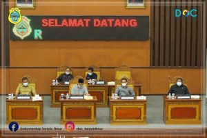 Bupati Hadiri Rapat Paripurna DPRD Tanjab Timur