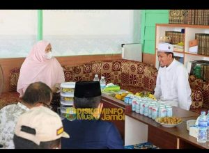 Bupati Muarojambi Silaturahmi ke Ponpes Darul Arifin Jambi
