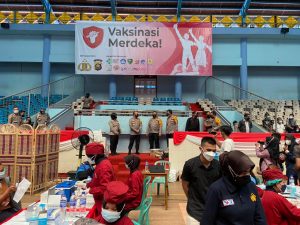 Polda Jambi Gelar Vaksinasi Massal di Gor Kota Baru