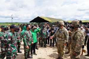 Kasad Meninjau Latma Garuda Shield Ke-15 di Amborawang