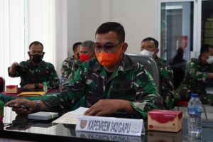 Pejabat Intel Jajaran Korem 042/Gapu Ikuti Rapat Evaluasi Bidang Intelpam Semester I Tahun 2021