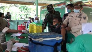 Serbuan Vaksinasi Kodim 0420/Sarko Sasar Warga SAD