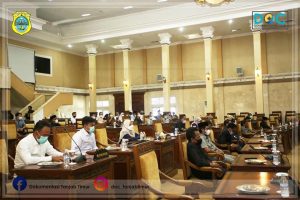 Bupati Dengarkan Pandangan Fraksi