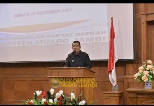 Wakil Bupati Muarojambi sampaikan Tanggapan atas Pandangan Umum Fraksi di Rapat Paripurna DPRD