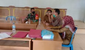 Babinsa Gencar Komsos Vaksin kepada Warga