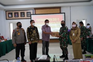 Korem 042/Gapu Terima Bantuan Logistik Untuk Penanggulangan Covid-19 Dari Yayasan Kesejahteraan Sentosa