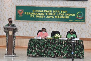 Prajurit dan PNS Korem 042/Gapu Ikuti Sosialisasi Kerja Sama Pengelolaan TWP AD dan Penyaluran KPR TNI AD