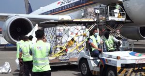 Kedatangan Vaksin Tahap ke-49, Stok Vaksin Cukup dan Distribusi Cepat Jadi Kunci Keberhasilan Vaksinasi