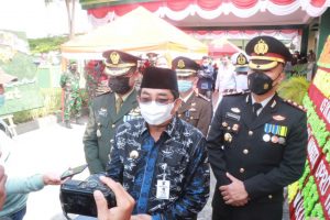 Bupati Tanjab Barat Ikuti Upacara HUT TNI Ke 76 di Makodim 0419/Tanjab