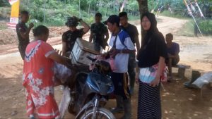 Di Penghujung TMMD, Kebersamaan TNI dan Warga Semakin Indah