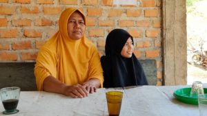 Sedih Akan Berpisah, Ibu Asuh Sebut Satgas Sudah Kami Anggap Anak Sendiri