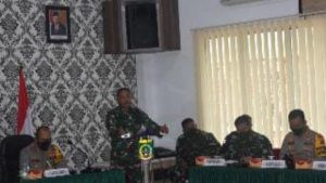 Danrem 042/Gapu Ikuti Rapat Evaluasi Penanggulangan Kebakaran Hutan dan Lahan Provinsi Jambi Tahun 2021
