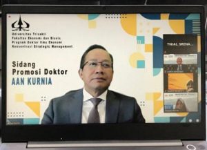 Pertahankan Disertasinya, Kepala Bakamla Raih Gelar Doktor