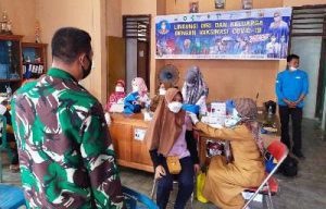 Tim Vaksin Mobile Kodim 0416/Bute Tak Kenal Lelah Demi Masyarakat Sehat