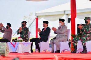 Panglima TNI dan Menhan Dampingi Presiden Pada Upacara Penetapan 3.103 Personil Komcad