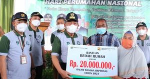 Puncak Peringatan Hari Perumahan Nasional, Dinas PUPR Prov Jambi Lakukan Bedah Rumah