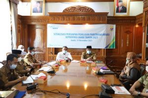 Sekda Provinsi Jambi Hadiri Sosialisasi Persiapan Penilaian Paritrana Award Se-Provinsi Jambi Tahun 2021