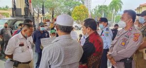 Ketua DPRD Tanjab Barat Bersama Perwakilan Komisi III, Tanggapi Aksi Demo Ormas Rajawali