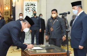 Wali Kota Lantik Ridwan Sebagai Sekda Kota Jambi