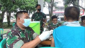 Penghujung Tutup Tahun, Tim Mobile Kodim Sarko Genjot Target Vaksinasi