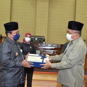 Wawako Jambi Hadiri Paripurna Dalam Penyampaian Lima Ranperda Kota Jambi