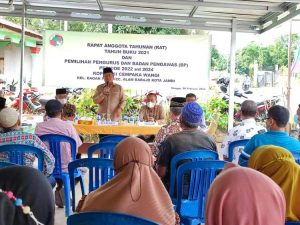 Hadiri Rapat Koperasi, Wakil Wali Kota Jambi Tebar Bantuan Sembako