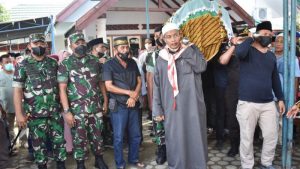Hadiri Pemakaman Almarhumah Ibunda Brigjen TNI Ruslan Effendi, Danrem 042/Gapu Sampaikan Rasa Duka Mendalam 