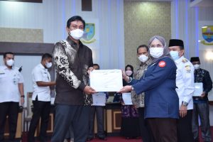 Pemkab Batanghari Terima Penghargaan Peraih Nilai Tertinggi MCP KPK