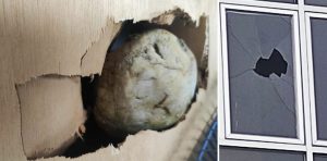 Geger, Batu Melayang Tembus Jam Gento