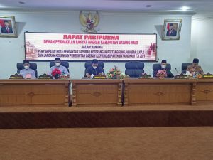 Eksekutif Sampaikan LKPJ dan LKD Tahun Anggaran 2021